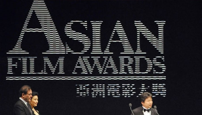 Rahman's music received a Best Composer Asian Film Award nomination at the Hong Kong International Film Festival for his Jodhaa Akbar score.